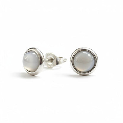 Kattenoog Oorbellen 8mm – Wit - Aramat Jewels - Oorbellen - cadeautip