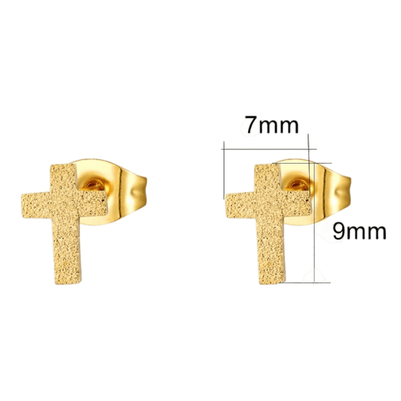 Gouden kruisvormige oorbellen met een gestructureerd oppervlak.