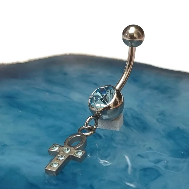 Stalen Navelpiercing Met Blauwe Steen, Egyptisch Kruisje Hanger