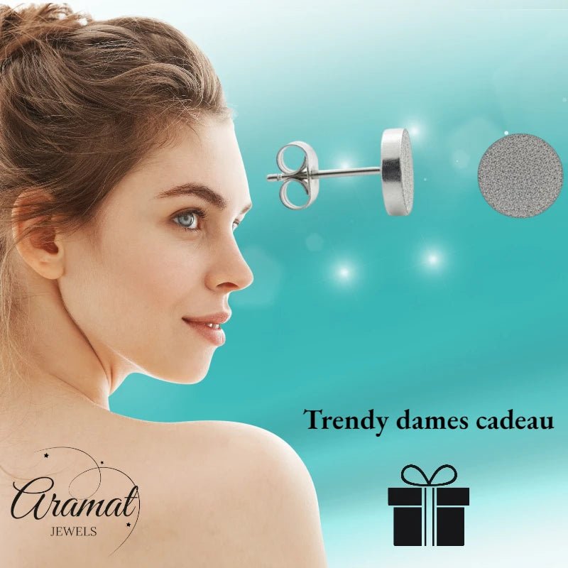 Oorbellen – 8mm Rond Sandblasted RVS Zilverkleur Unisex - Aramat Jewels - Oorbellen - cadeautip