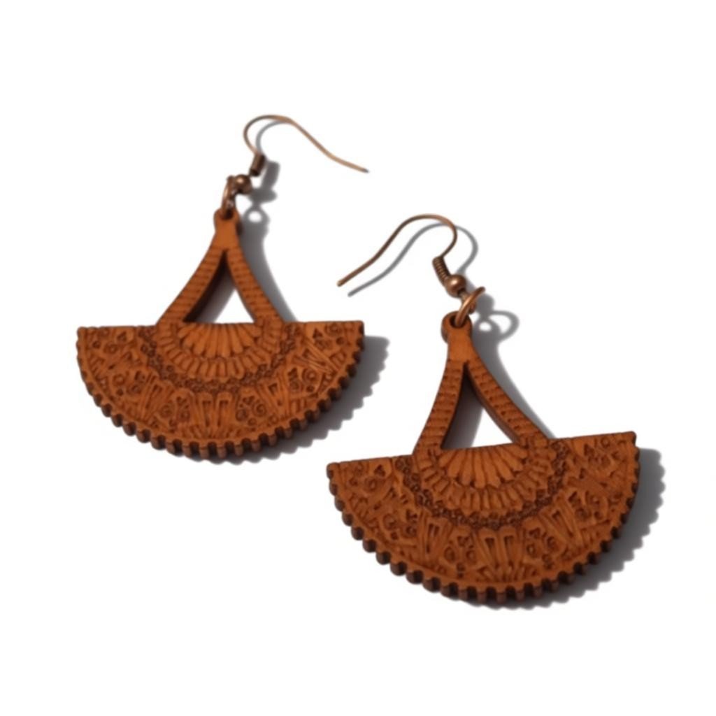 Oorbellen – Elegante Houten Oorhangers Waaiervorm Bruin Opgewerkt Motief Dames - Aramat Jewels - Oorhangers - cadeautip