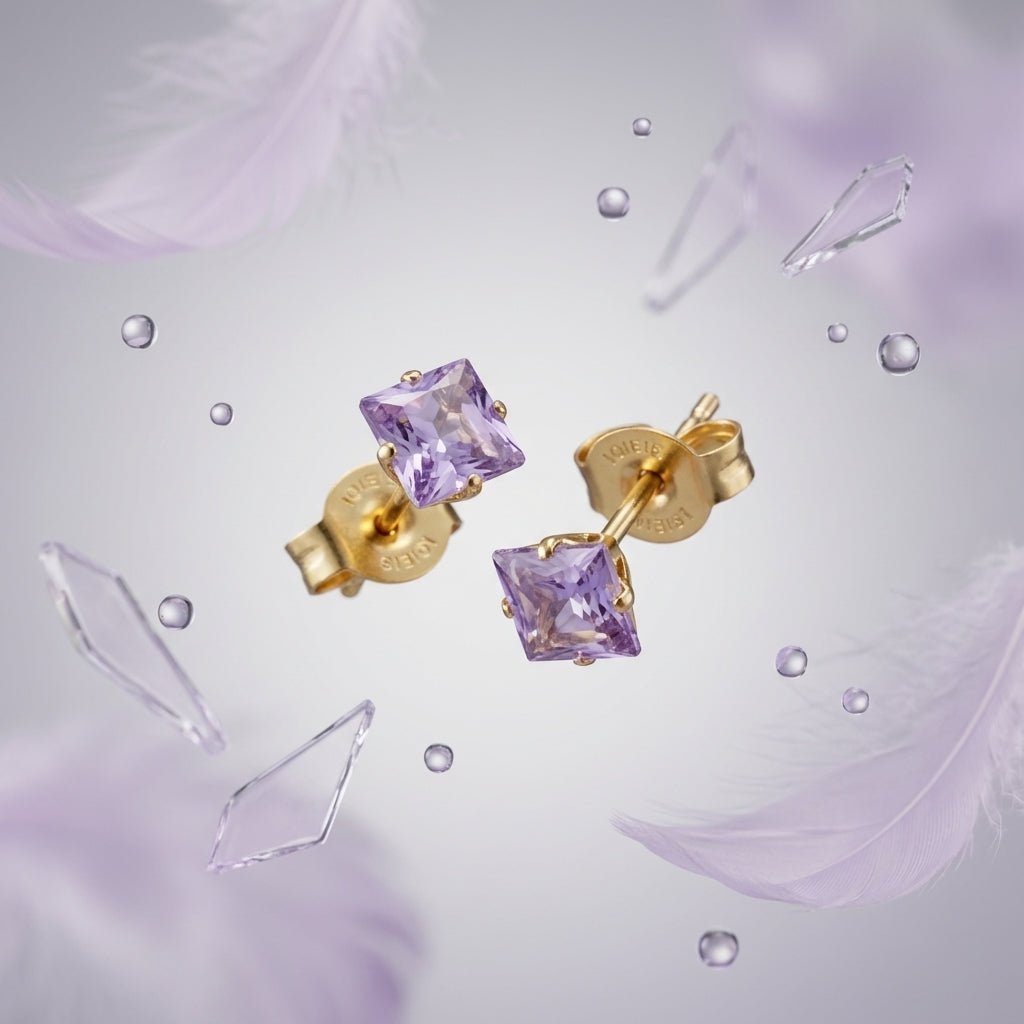 Oorbellen – RVS Goudkleur met Lila Vierkante Zirkonia (4mm) - Aramat Jewels - Oorbellen - cadeautip