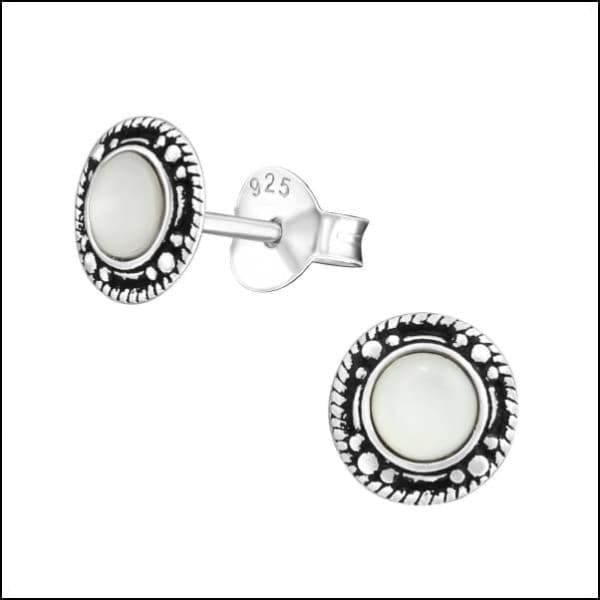 Zilveren Bali Oorknopjes Rond Schelp Wit/7mm | Oorbellen