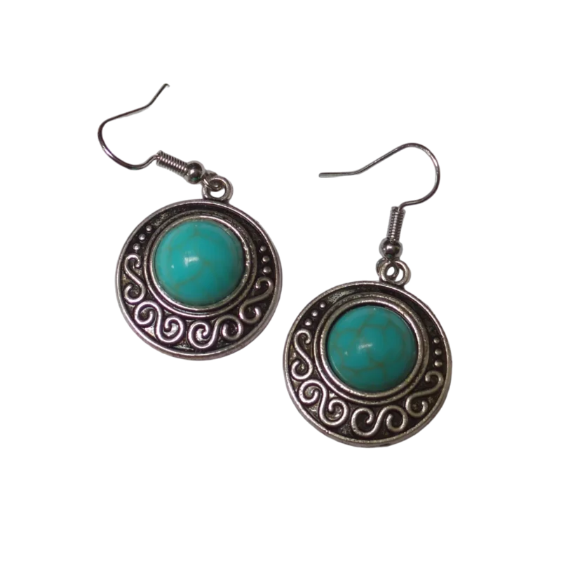 Boho Gemarmerde Oorhangers Met Turquoise Stenen Van Aramat Jewels® Op Witte Achtergrond
