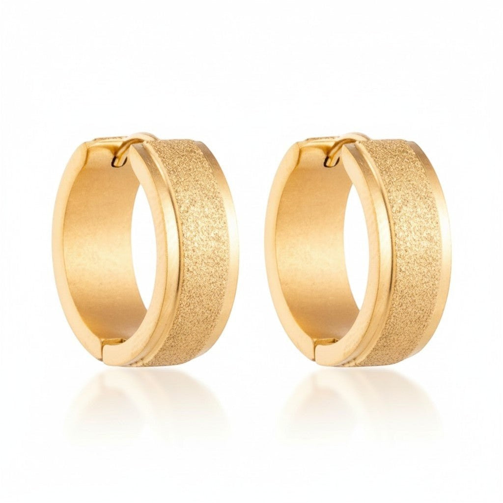 Oorringen – 20mm Creolen Sandblasted Lijn RVS Goudkleur Unisex - Aramat Jewels - Oorringen - cadeautip