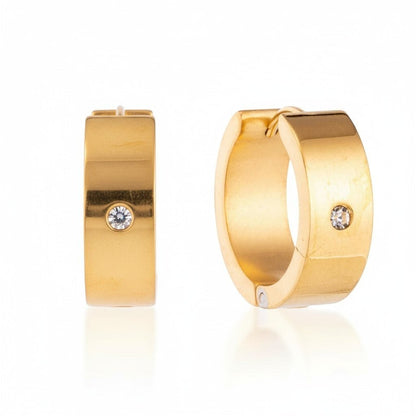 Oorringen – 20mm Glanzende Huggie Creool met Zirkonia RVS Goudkleur - Aramat Jewels - Oorringen - cadeautip