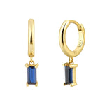 Gouden Oorringen Met Blauwe Saffierstenen Van Aramat Jewels®.