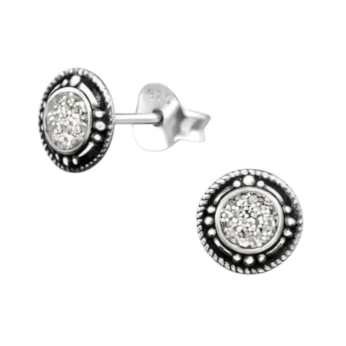 925 Zilveren ronde oorstekers Bali stijl 7mm met witte glitter, geoxideerd, hypoallergeen voor dames.
