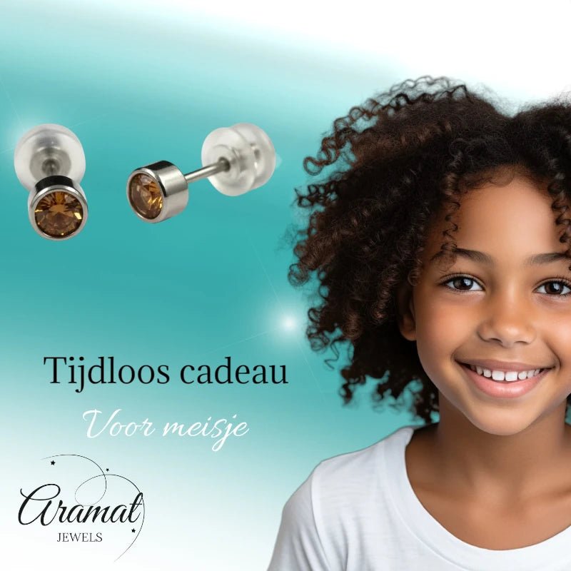 Oorstuds – Staal Kristal Topaas Zilverkleur (4mm) - Aramat Jewels - Oorbellen - cadeautip