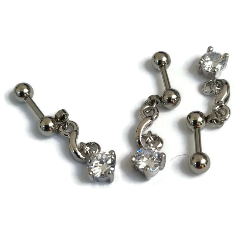 Surgische Oorpiercings Met Zirkonia Hanger.