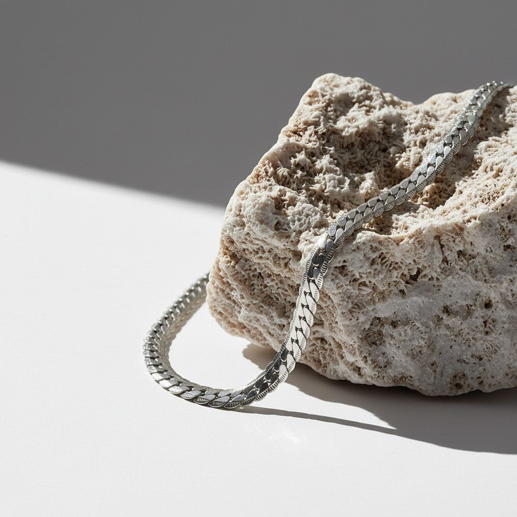 Platte Brede Gourmet Ketting 7mm Zilverkleurig Staal - Aramat Jewels - Halskettingen - cadeautip