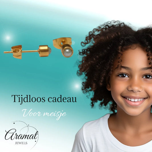 Light Green Pearl Earrings gold-colored stainless steel