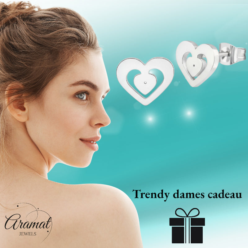 RVS Hart Oorstekers Zilver 11x9mm Opengewerkt