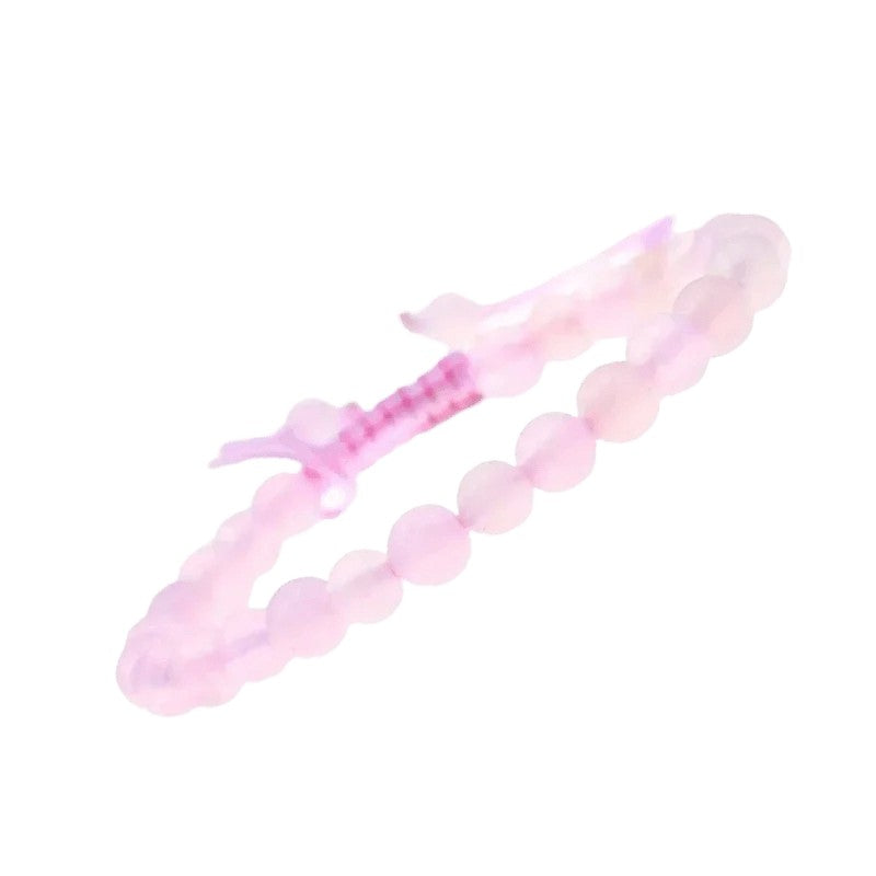 Een roze armband met een enkele bea