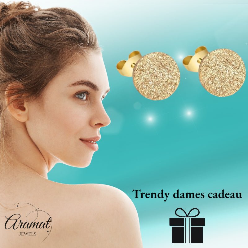 RVS Oorstekers Goudkleur Sandblasted 6mm - Matte Studs - Aramat Jewels - Oorbellen - cadeautip
