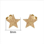 Ster oorstekers goudkleur – sandblasted – 8mm