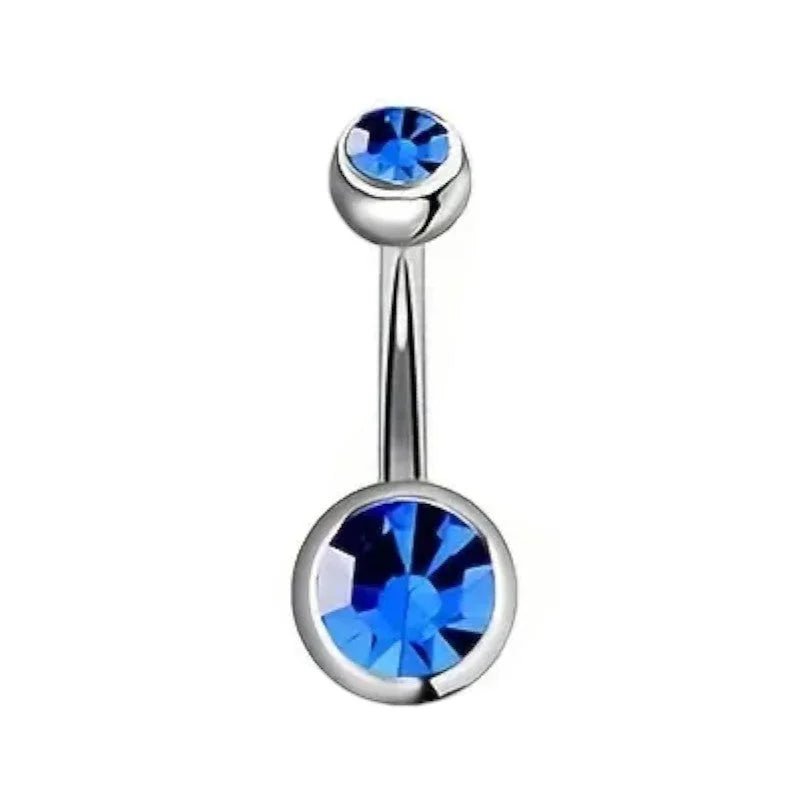 Zilveren navelpiercing met blauwe edelstenen.