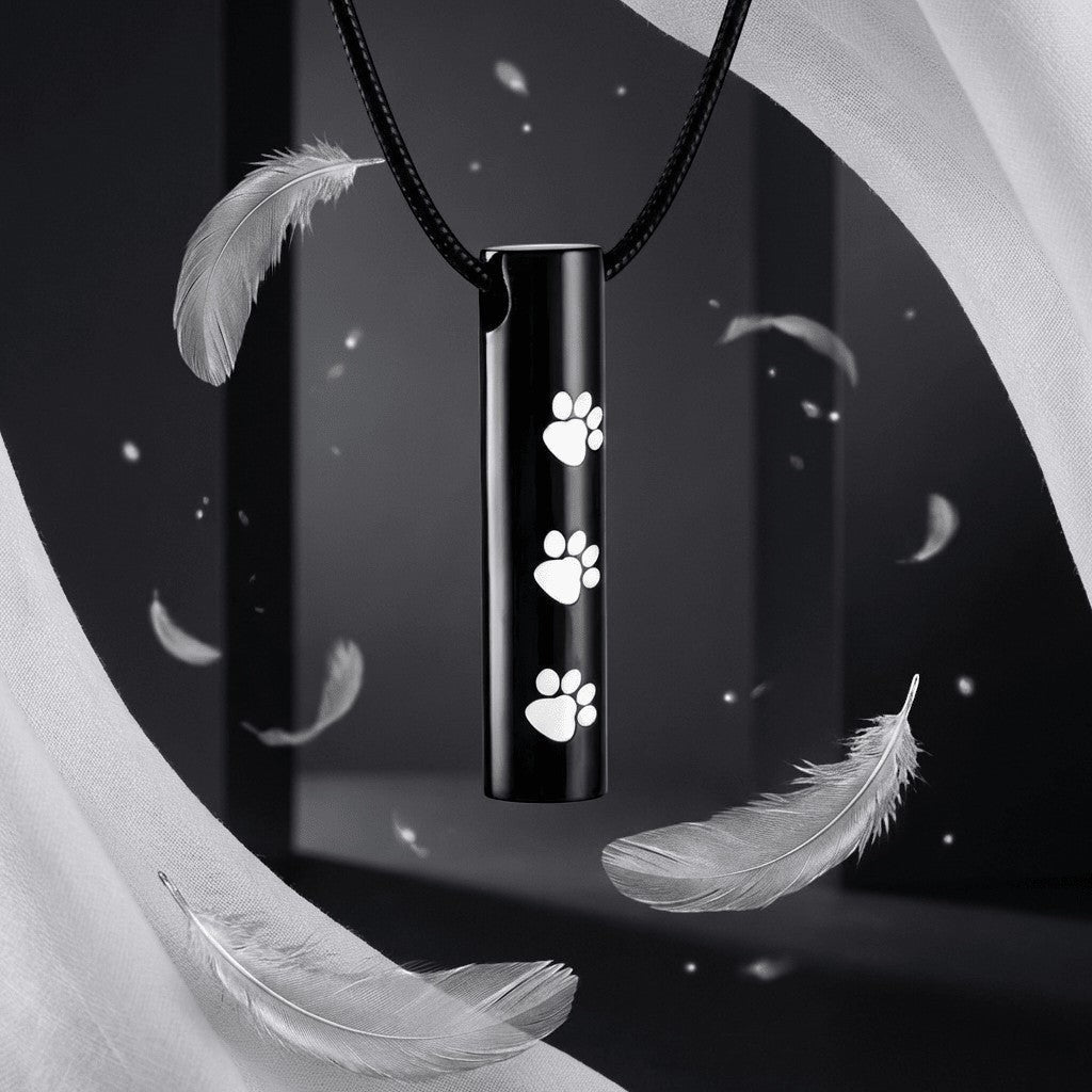 Stalen Ashanger Buis Zwart met Witte Pootafdrukken 3,4cm - Aramat Jewels - Gedenkhangers - cadeautip
