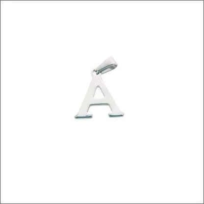 Een witte metalen letter met een gat