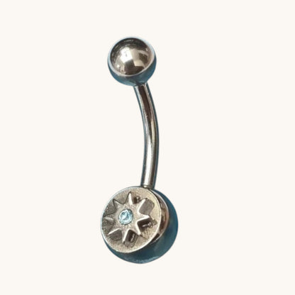 Piercing nombril en acier étoile avec zircon bleu