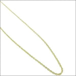 Een gouden ketting met een kleine schakel