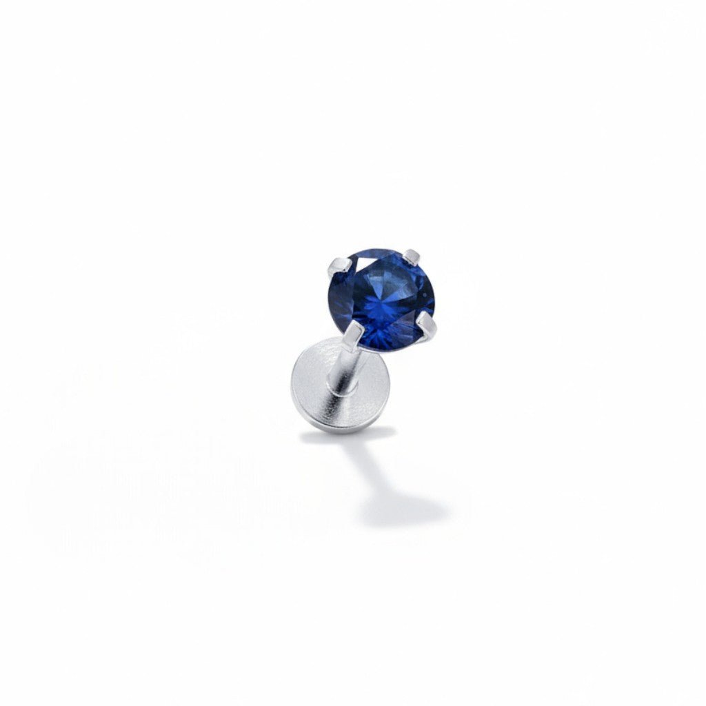Tragus Helix Piercing – Zilverkleur – Donkerblauwe Zirkonia (4mm) - Aramat Jewels - Piercings - cadeautip