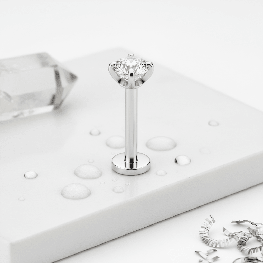Tragus Helix Piercing – Zilverkleur – Transparant Zirkonia (4mm) - Aramat Jewels - Piercings - cadeautip