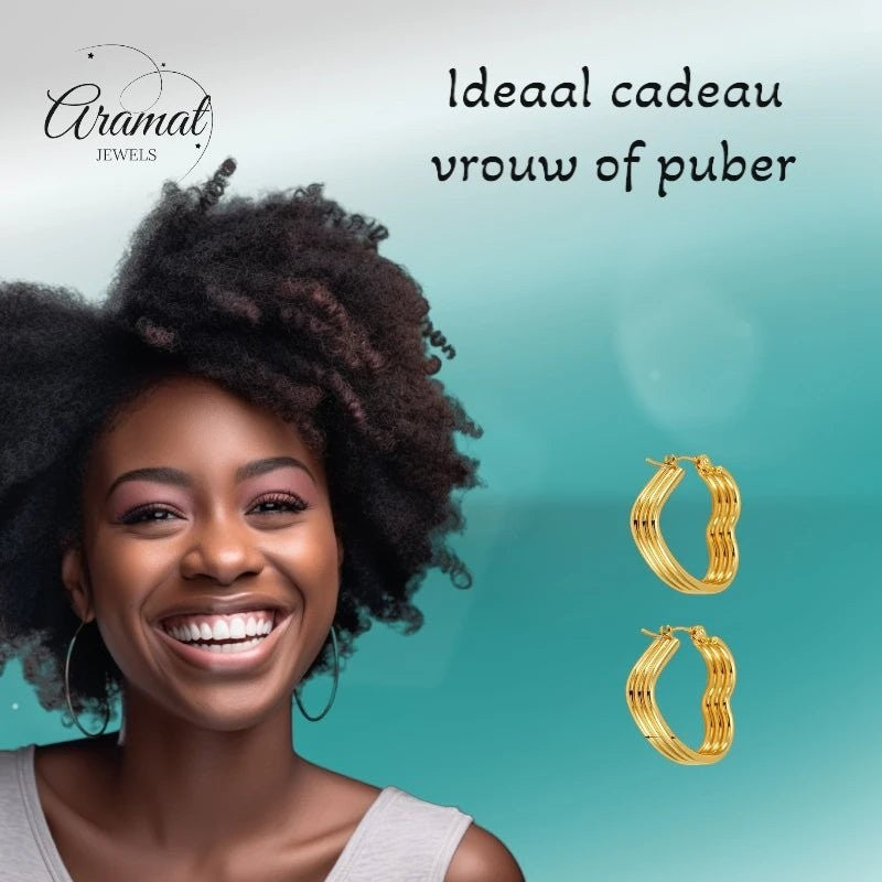 Triple Hart Oorringen Goudkleurig - Liefdevolle Statement - oor6283 - 827751 - Oorringen kopen# - 25mm - alles - cadeau