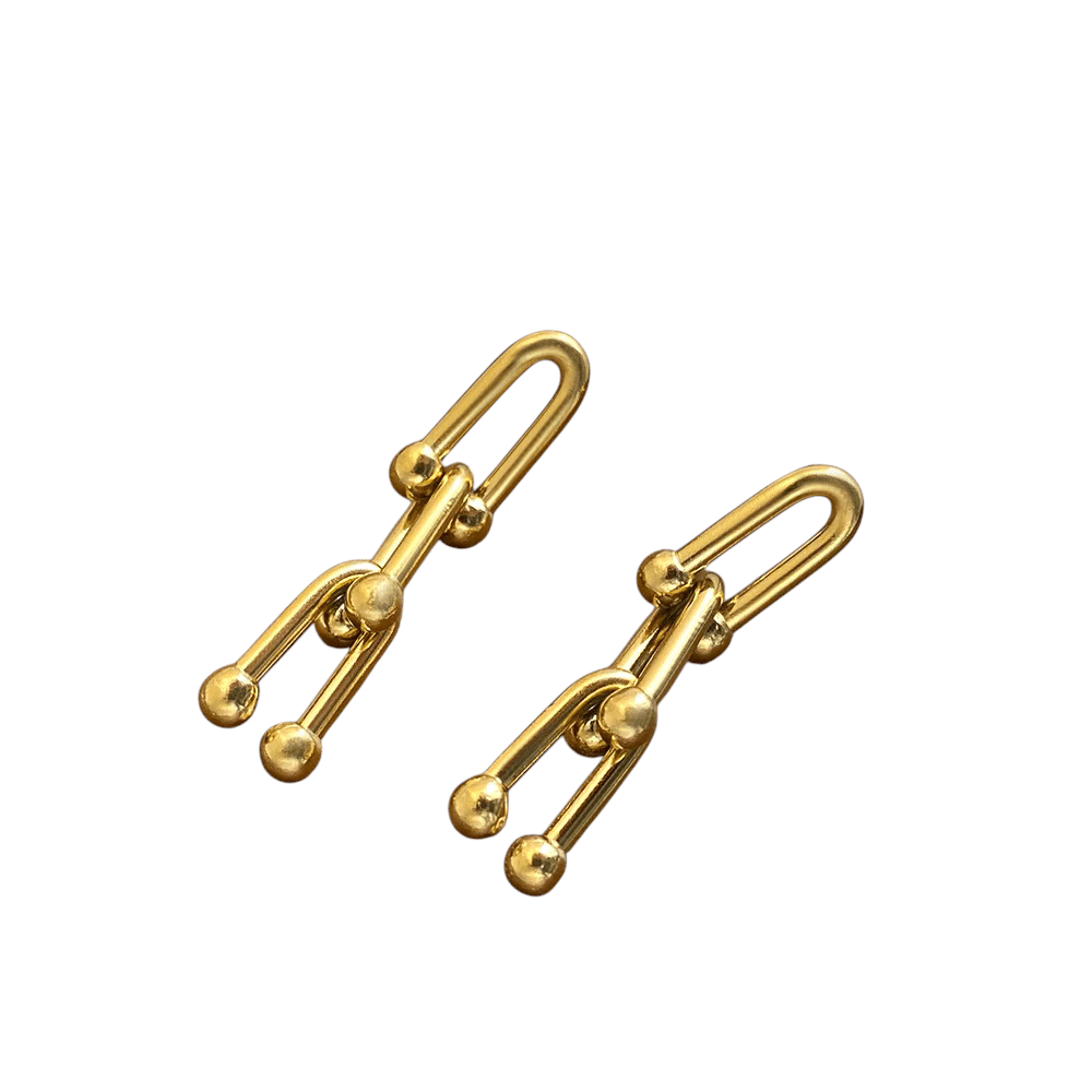 Goudkleurige U-schakel oorbellen 35 × 8 mm van staal, als paar met bolletjes op een witte achtergrond.