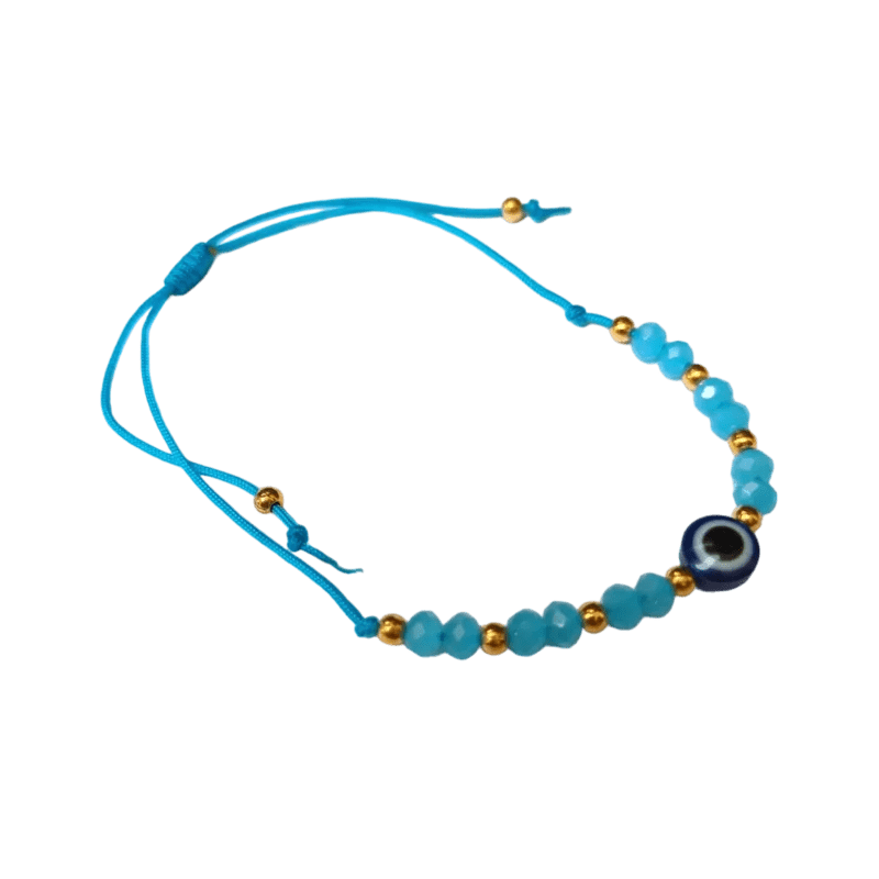 Een blauwe armband met een gouden bea en een blauw oog