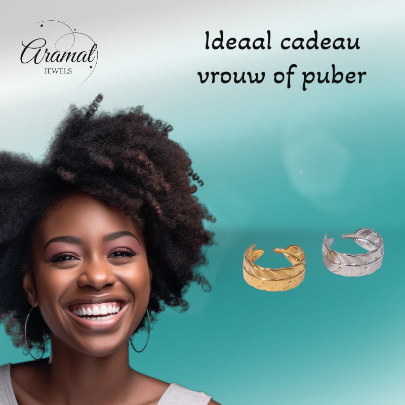 Verstelbare RVS Ring met Veertje Motief - Goudkleur of Zilver (8 mm) - Aramat Jewels - Ringen - cadeautip