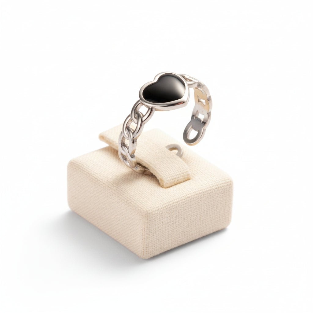 Verstelbare RVS Ring met Zwart Emaille Hartje - Zilverkleur (8 mm) - Aramat Jewels - Ringen - cadeautip