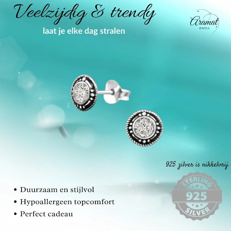 Oorstekers – Sterling Zilver Bali Etnisch Witte Glitter 7mm Rond Geoxideerd