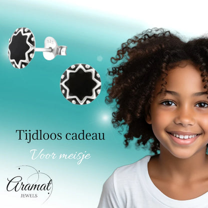 Oorstekers – Sterling Zilver Bali Etnisch Zwart Emaille 8mm Rond Geoxideerd