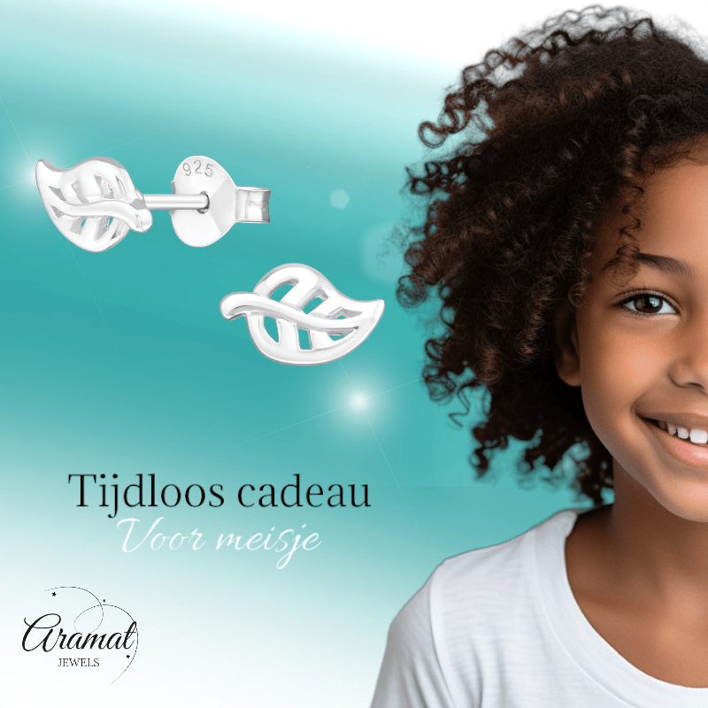 Zilveren Blaadje Oorbellen – 7x5mm - Aramat Jewels - Oorbellen - cadeautip