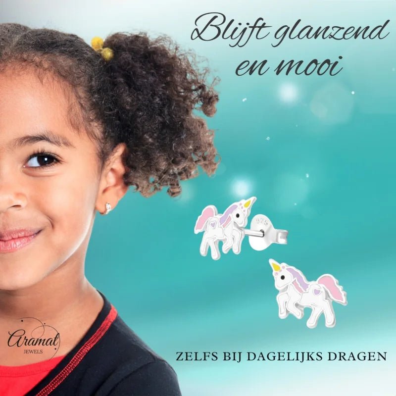 Eenhoorn oorbellen.