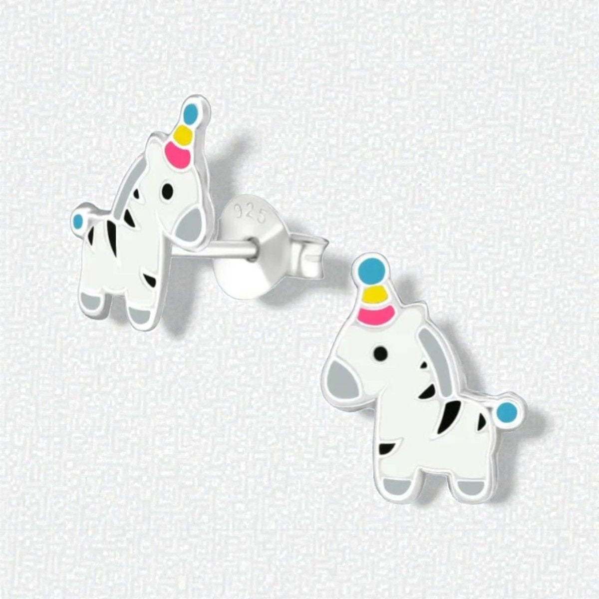 Zilveren Zebra Oorbellen - Feestmuts Emaille - Aramat Jewels - Oorbellen - cadeautip