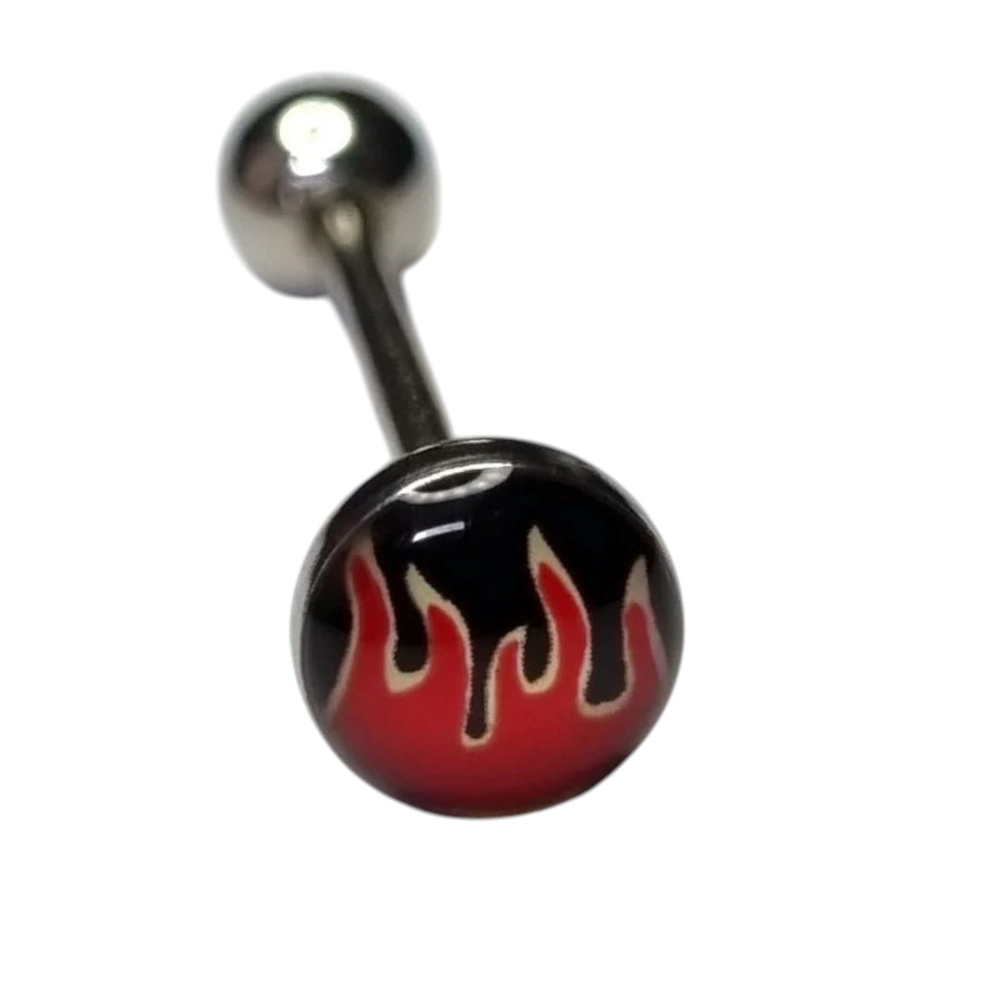 Een zwarte en rode piercing met vlammen erop