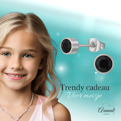 Zwarte kristal oorstekers – 5mm zilver RVS - Aramat Jewels - Oorbellen - cadeautip